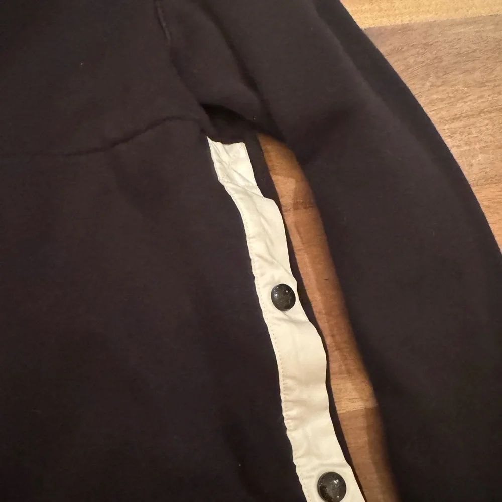 Nike Black White Cropped Sweatshirt